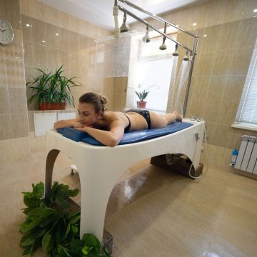 Аффузионный душ «Виши» + пилинг + массаж